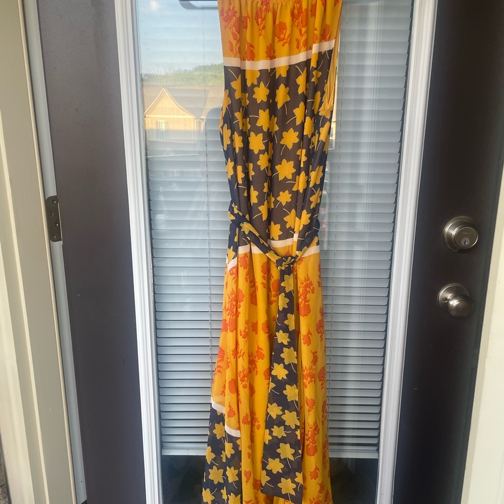 Gibson Latimer Yellow and Navy Floral Long Dress-M